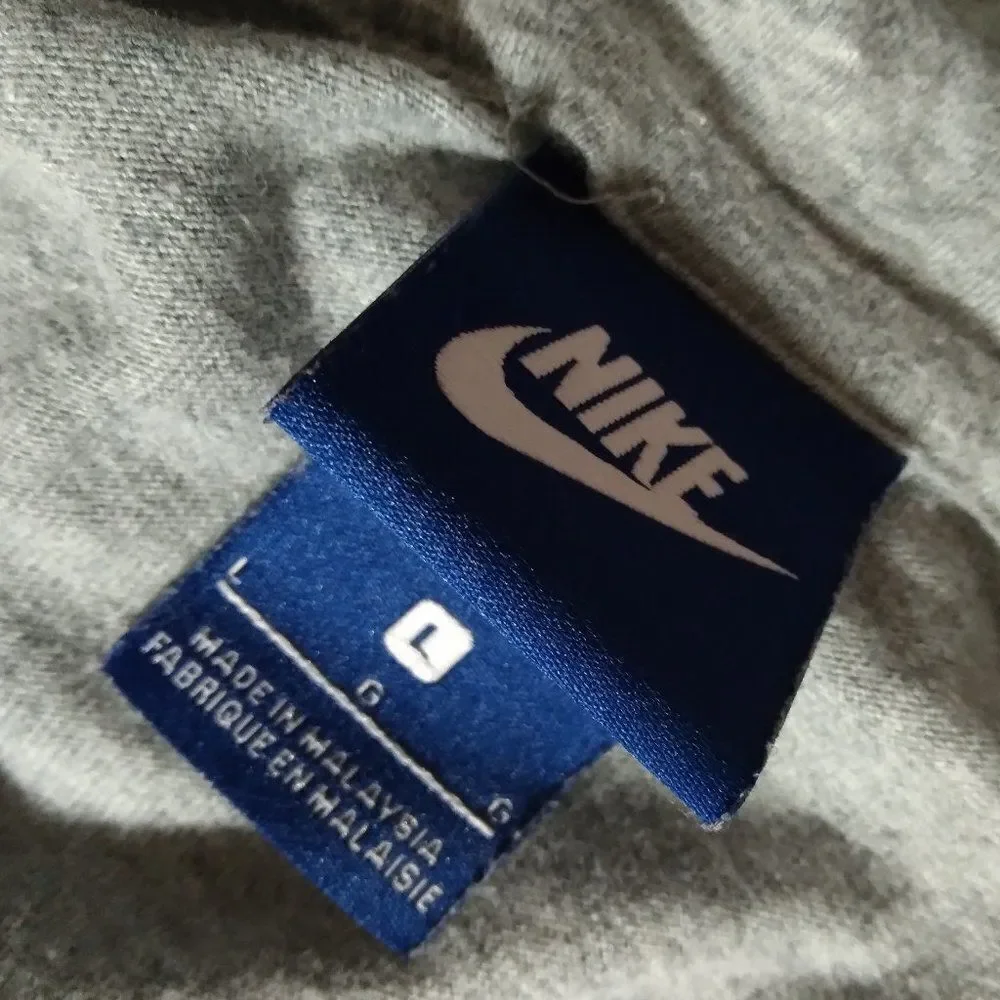 Vintage Nike Logo Lightweight Hoodie Sweatshirt